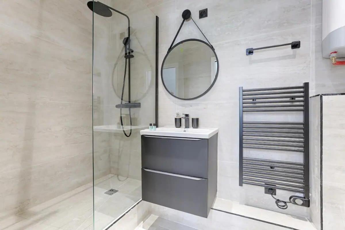 Montparnasse - Modern & Renovated 3bd For 8 Guests Paris
